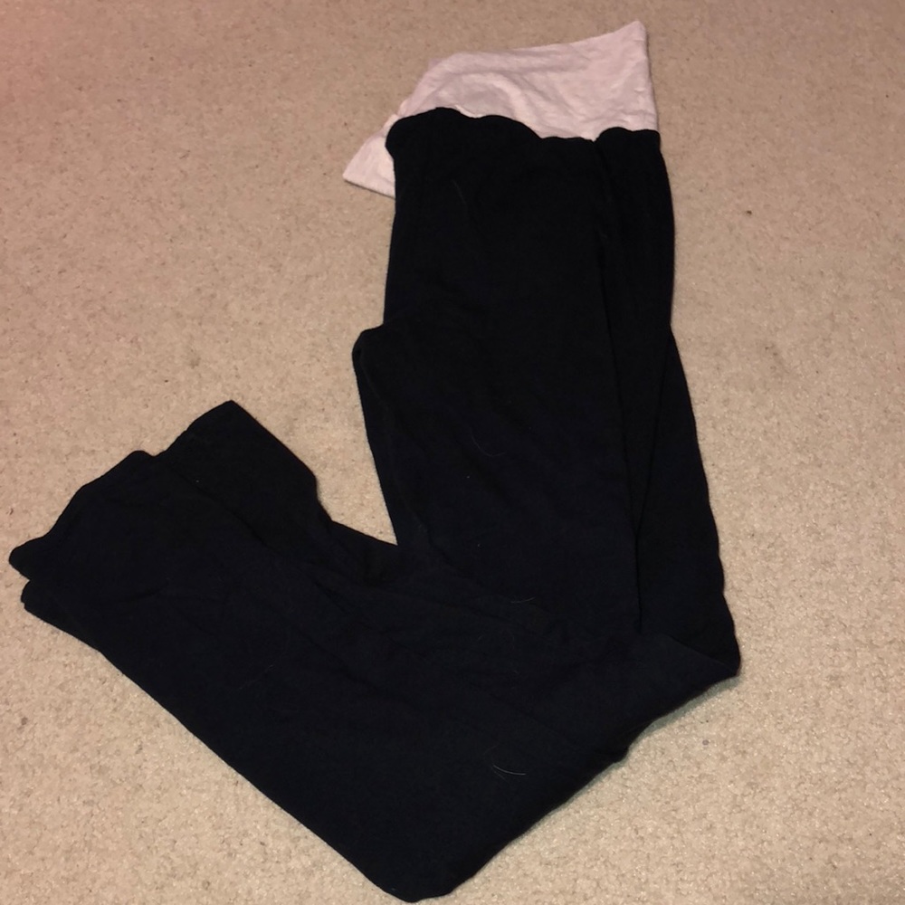 yoga pants